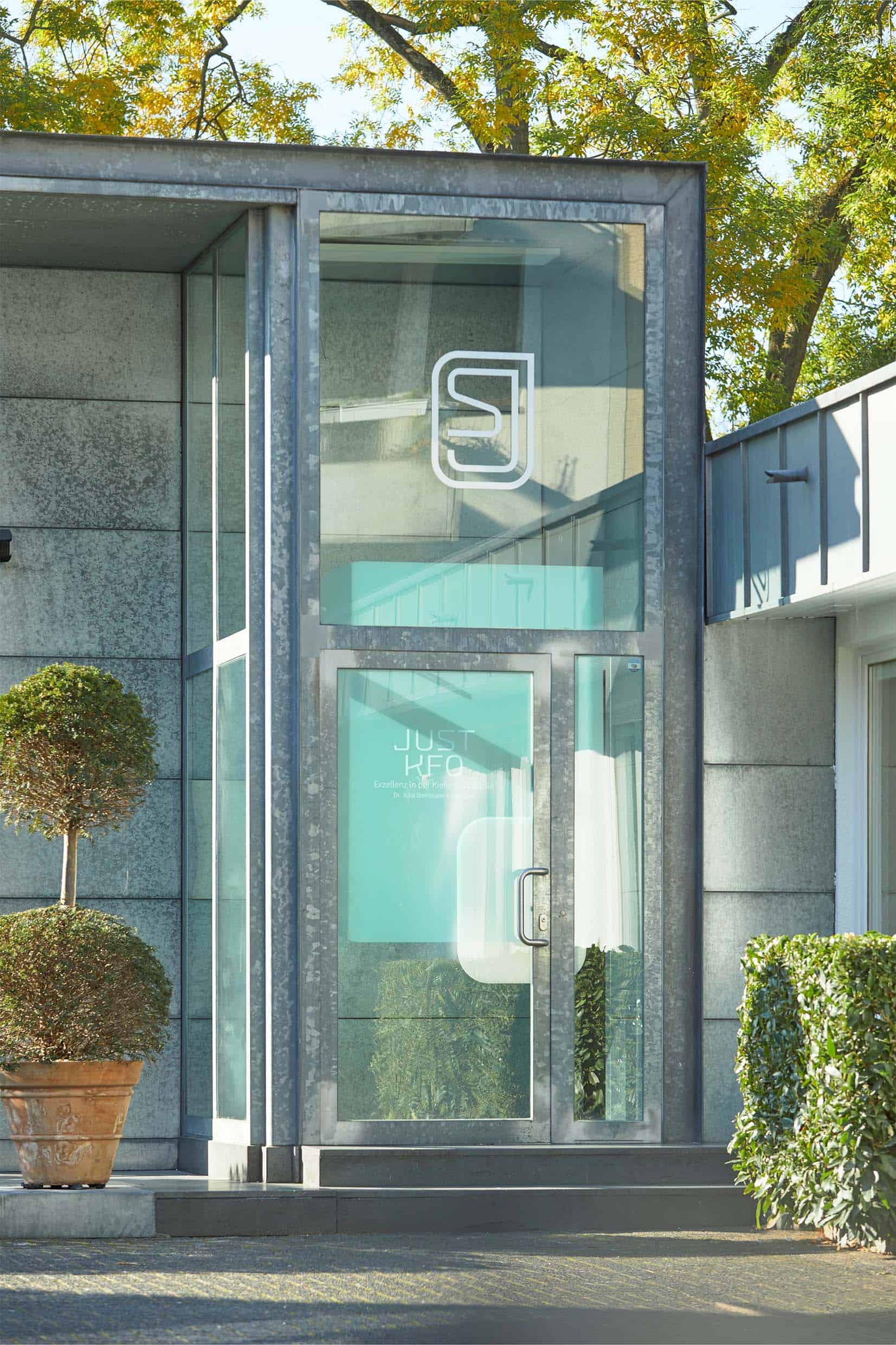 A glimpse into the JUST KFO Orthodontic Practice JUST KFO Cologne