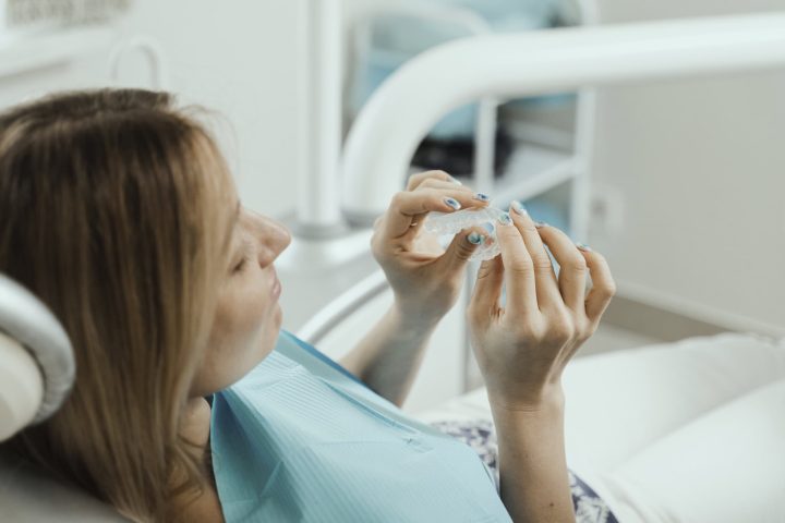 Kieferorthopaede Koeln - JUST KFO - Dr. Steinmaier + Kollegen - Aligner - Invisalign Koeln