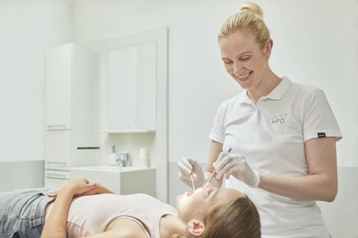 Kieferorthopaede Koeln - JUST KFO - Dr. Steinmaier + Kollegen - Frühbehandlung - Untersuchungen vor der Zahnspange