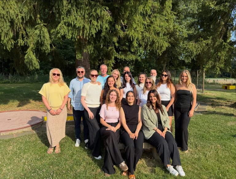 Unser Sommerfest ️️️ Letzte Woche Freitag ging es zum Minigolf am Haus Berger ️ danach zum Dinner zu Luis Dias Ohne v…